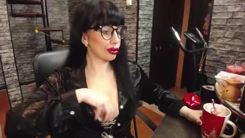 Spoiled dominant mindfucker mistress MakeupartistNail ArtistFitness and Yoga lover online show from 12, 1, 2025