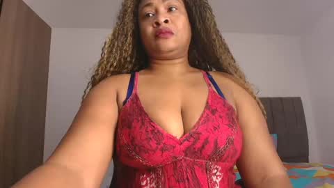 Snapshot of luxy_benet chatting on 18, 5, 2026 Big Benet online show from 18, 5, 2026