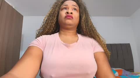 Snapshot of luxy_benet chatting on 19, 5, 2026 Big Benet online show from 19, 5, 2026