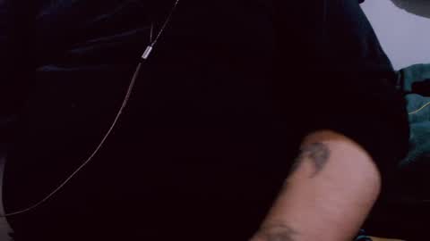 Snapshot of lvcifer_ chatting on 25, 2, 2025 ayoo online show from 25, 2, 2025