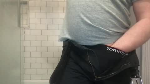 lvguynextdoor440656 online show from 16, 3, 2026