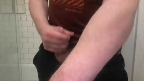 lvguynextdoor440656 online show from 29, 3, 2026