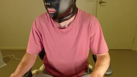 Snapshot of lxgxnd99 chatting on 24, 4, 2026 lxgxnd99 online show from 24, 4, 2026