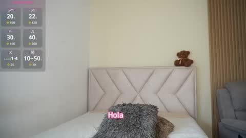 Snapshot of lya_aron_couple chatting on 12, 5, 2026 lya_aron_couple online show from 12, 5, 2026