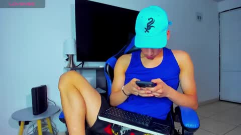 Snapshot of lyam_russo chatting on 5, 4, 2026 Lyam online show from 5, 4, 2026