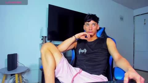 Snapshot of lyam_russo chatting on 14, 4, 2026 Lyam online show from 14, 4, 2026