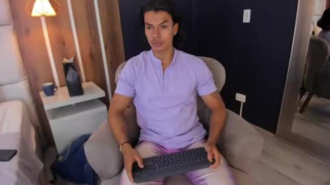Snapshot of lycan_mushu chatting on 18, 7, 2026 Lycan online show from 18, 7, 2026
