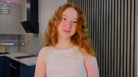 Snapshot of lydaerne chatting on 4, 4, 2026 Call me Liddy Im so new here show me how to get fun here please online show from 4, 4, 2026