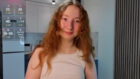 Snapshot of lydaerne chatting on 6, 4, 2026 Call me Liddy Im so new here show me how to get fun here please online show from 6, 4, 2026