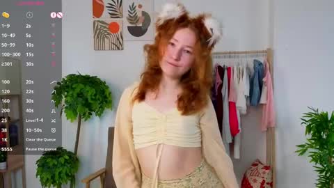 Snapshot of lydaerne chatting on 26, 5, 2026 Call me Liddy Im so new here show me how to get fun here please online show from 26, 5, 2026