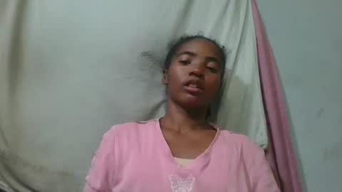 Snapshot of lydie856696 chatting on 4, 6, 2026 lydie856696 online show from 4, 6, 2026