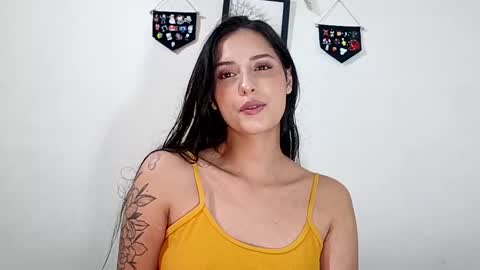 Snapshot of lyla205 chatting on 9, 3, 2025 lyla online show from 9, 3, 2025