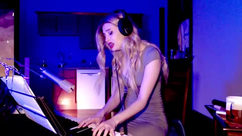 Snapshot of lylacdoll chatting on 13, 12, 2024 LylacDoll online show from 13, 12, 2024