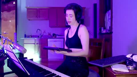 Snapshot of lylacdoll chatting on 19, 12, 2024 LylacDoll online show from 19, 12, 2024