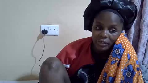 Snapshot of lyn_anna chatting on 31, 10, 2025 lyn_anna online show from 31, 10, 2025