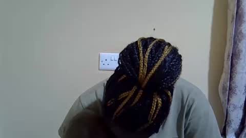 Snapshot of lyn_anna chatting on 7, 11, 2025 lyn_anna online show from 7, 11, 2025