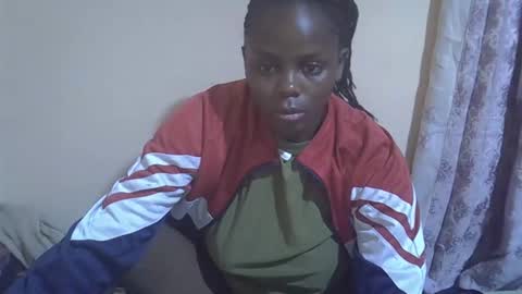 Snapshot of lyn_anna chatting on 15, 12, 2025 lyn_anna online show from 15, 12, 2025