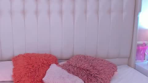 Snapshot of lyn_smith_ chatting on 20, 10, 2025 Lyn online show from 20, 10, 2025