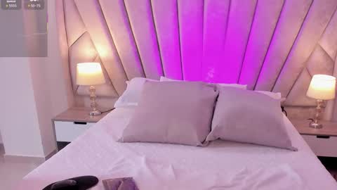 Snapshot of lynara_norien chatting on 17, 12, 2025 LYNARA online show from 17, 12, 2025