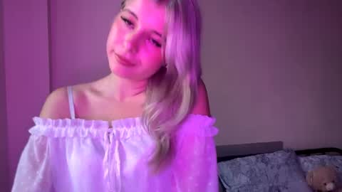 Luna online show from 7, 8, 2026