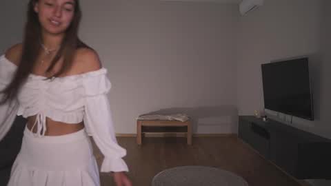 Snapshot of lynn_jackson chatting on 9, 3, 2026 LYNN online show from 9, 3, 2026