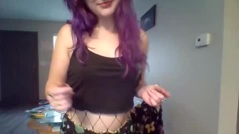 Lynn  online show from 19, 2, 2026