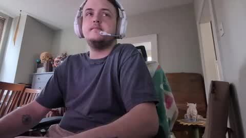 Snapshot of lyntronix chatting on 25, 3, 2026 J online show from 25, 3, 2026