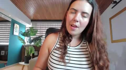 Lyssa  Everyday From 0700 to 1630 Col Time online show from 24, 11, 2025