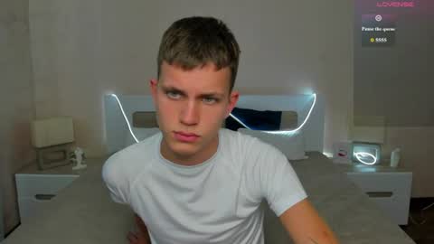 m0neyken_ online show from 8, 7, 2026