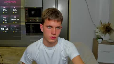 m0neyken_ online show from 6, 8, 2026