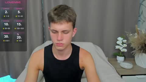 m0neyken_ online show from 10, 8, 2026