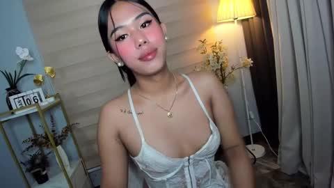 Janelovesu online show from 5, 1, 2025