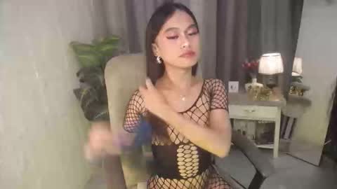 Snapshot of m1sspinay_yassie chatting on 13, 3, 2026 Cutie Yassie online show from 13, 3, 2026