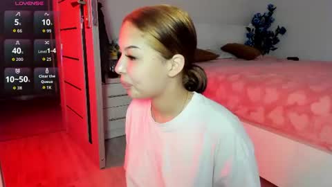 Snapshot of m1sss1nfull chatting on 24, 6, 2026 Melissa online show from 24, 6, 2026