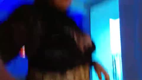 Snapshot of m33li chatting on 23, 3, 2026 Meli online show from 23, 3, 2026