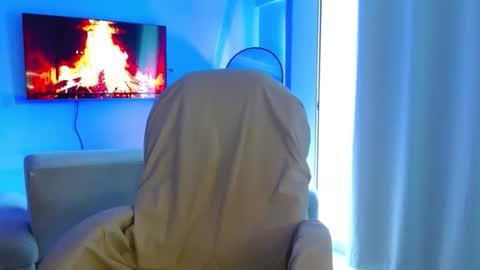 Snapshot of m33li chatting on 5, 4, 2026 Meli online show from 5, 4, 2026