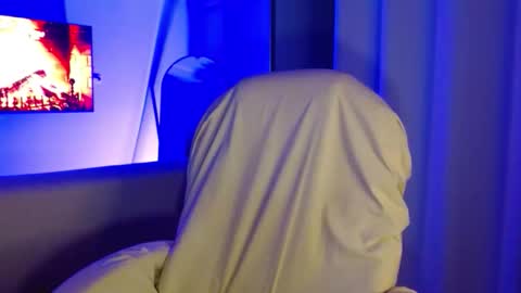 Snapshot of m33li chatting on 7, 4, 2026 Meli online show from 7, 4, 2026