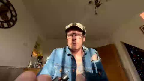 Snapshot of m536327 chatting on 19, 12, 2025 Fantasy guy online show from 19, 12, 2025