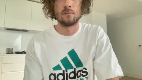 Snapshot of m9734 chatting on 24, 4, 2026 m9734 online show from 24, 4, 2026