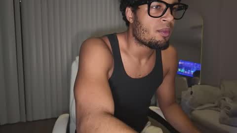 Snapshot of m_d_fl chatting on 4, 2, 2026 MD online show from 4, 2, 2026