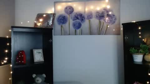 m_i_k_i_ online show from 2, 2, 2026