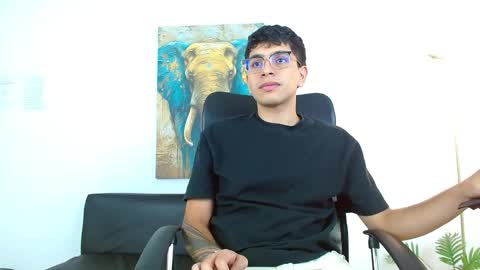 Snapshot of maax_18 chatting on 19, 3, 2026 Max online show from 19, 3, 2026