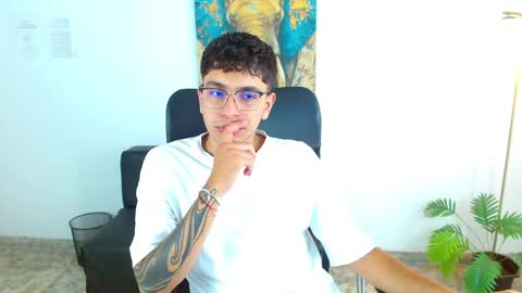 Snapshot of maax_18 chatting on 23, 3, 2026 Max online show from 23, 3, 2026