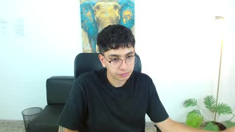 Snapshot of maax_18 chatting on 24, 3, 2026 Max online show from 24, 3, 2026