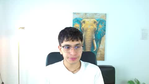 Snapshot of maax_18 chatting on 29, 3, 2026 Max online show from 29, 3, 2026