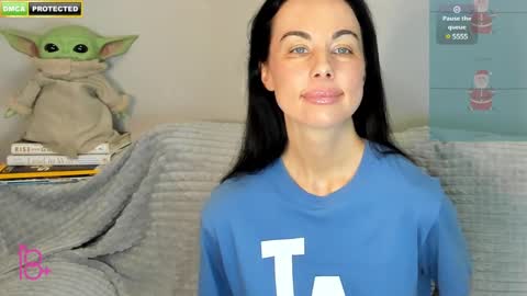 Snapshot of mabuhay_girl chatting on 22, 12, 2024 You let people into your sea and they kill your fish online show from 22, 12, 2024