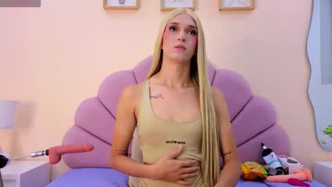 Snapshot of macarena_05_ chatting on 7, 11, 2025 macarena_05_ online show from 7, 11, 2025