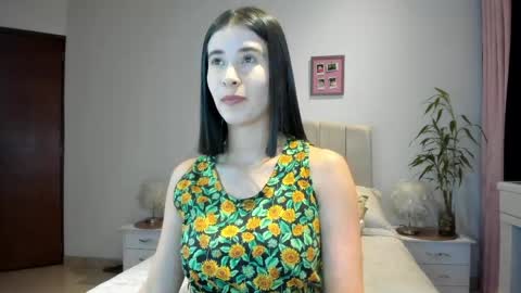 Snapshot of macarena_vallejo_ chatting on 12, 4, 2026 Macarena online show from 12, 4, 2026
