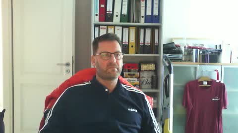 Snapshot of macfly67 chatting on 2, 3, 2025 macfly67 online show from 2, 3, 2025