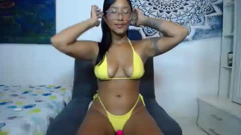 Laura online show from 4, 3, 2025